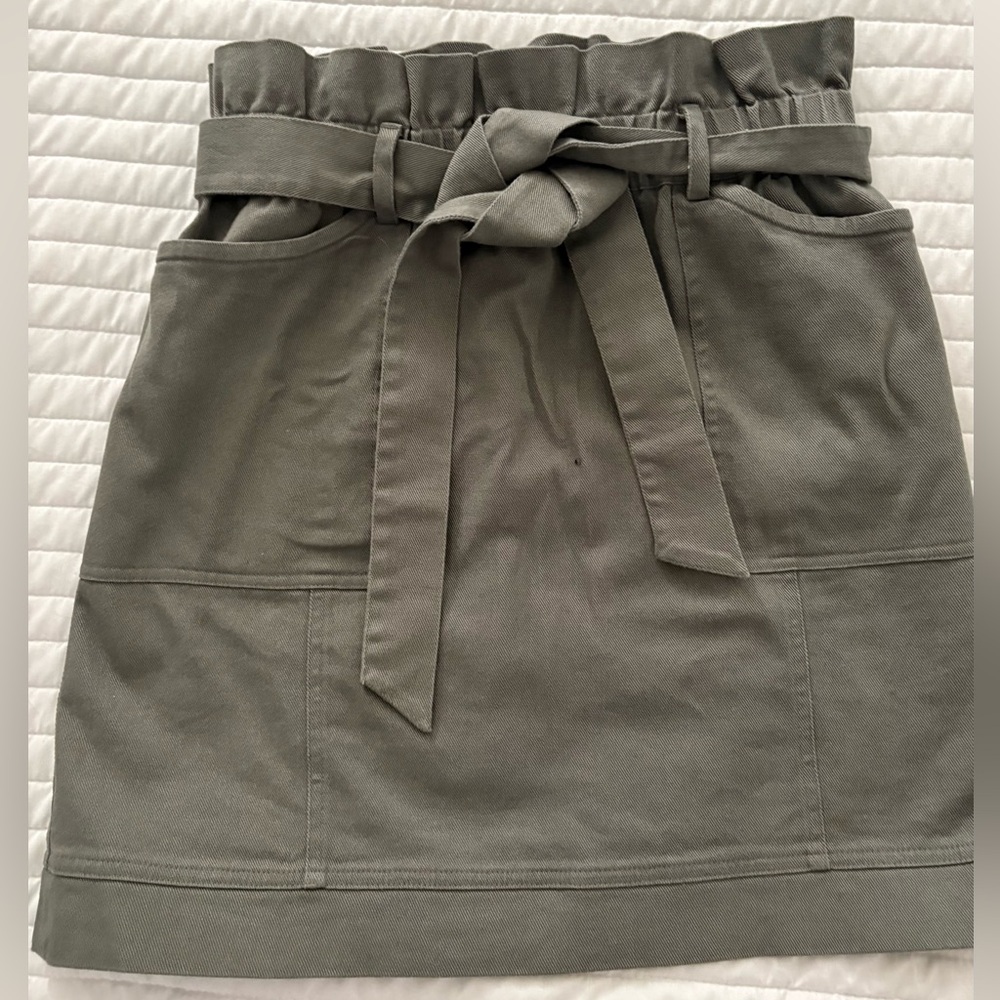 Olive Green Paperbag tie Waist Skirt. Size medium